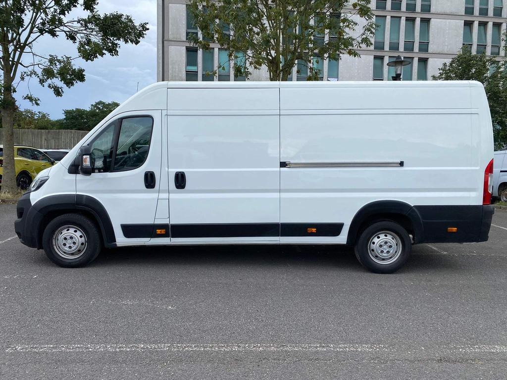 Peugeot Boxer - 2.0 BlueHDi 435 Professional L4 H2 Euro 6 5dr