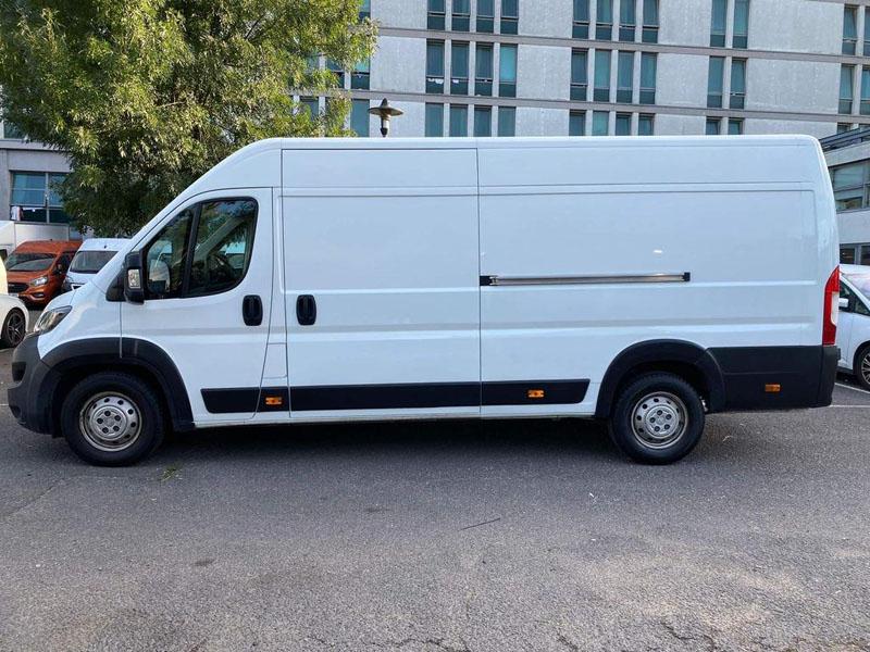 Peugeot Boxer 2.0 BlueHDi 435 Professional L4 H2 Euro 6 5dr