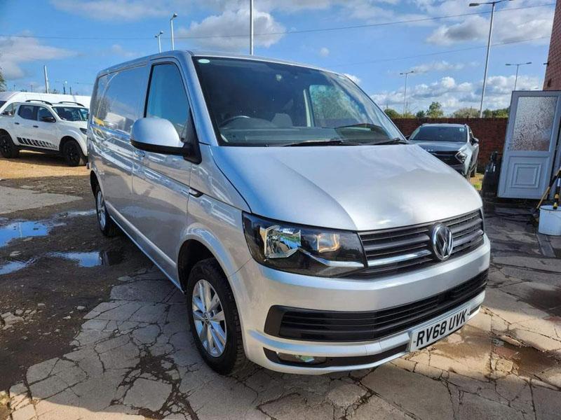 Volkswagen Transporter 2.0 TDI T28 BlueMotion Tech Highline FWD SWB Euro 6 (s/s) 5dr